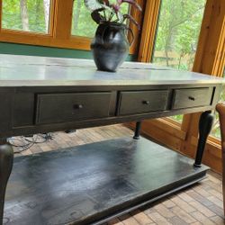 Restaurant /Kitchen Prep Center/ Coffee bar / Kitchen Island 