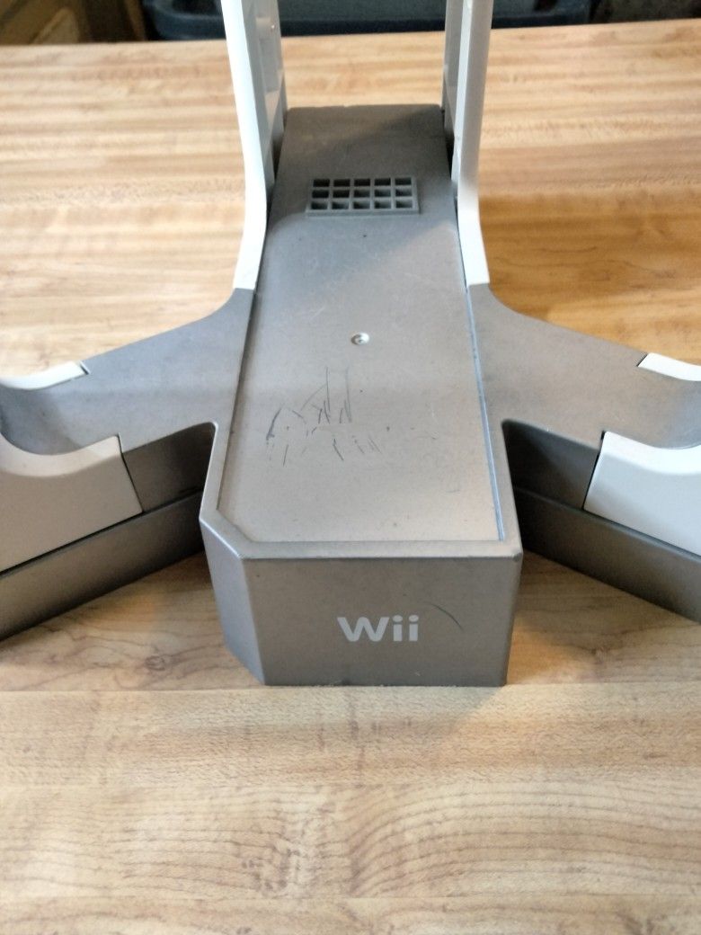 Nintendo Wii 36" Gaming Tower