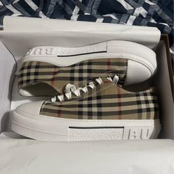 Bur🅱️3rry checks