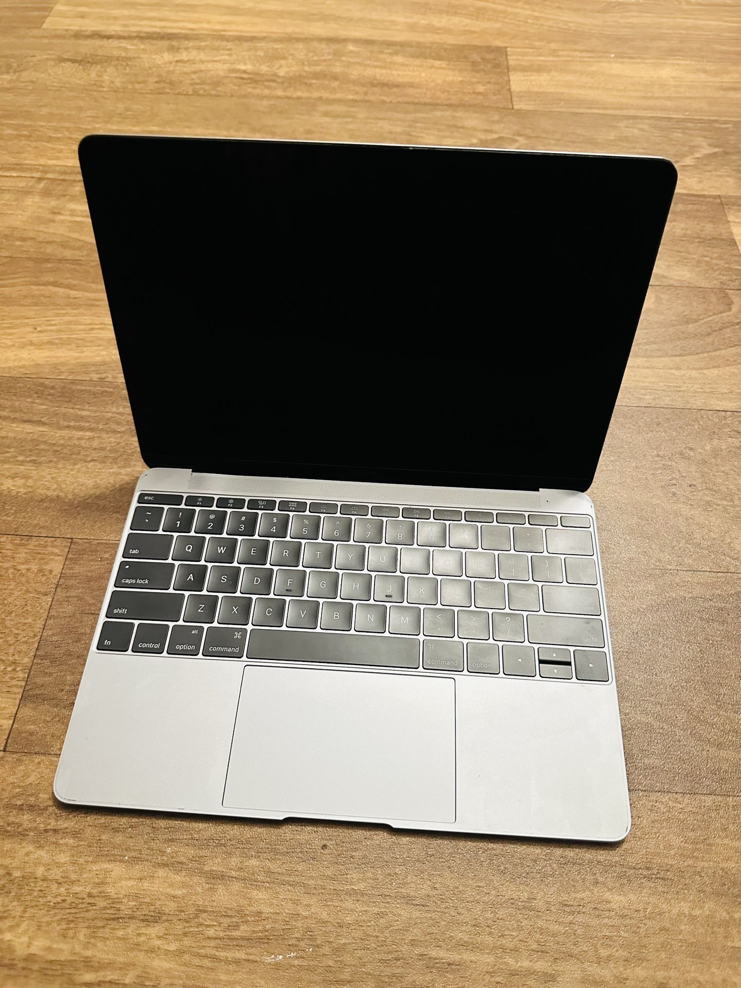 Macbook