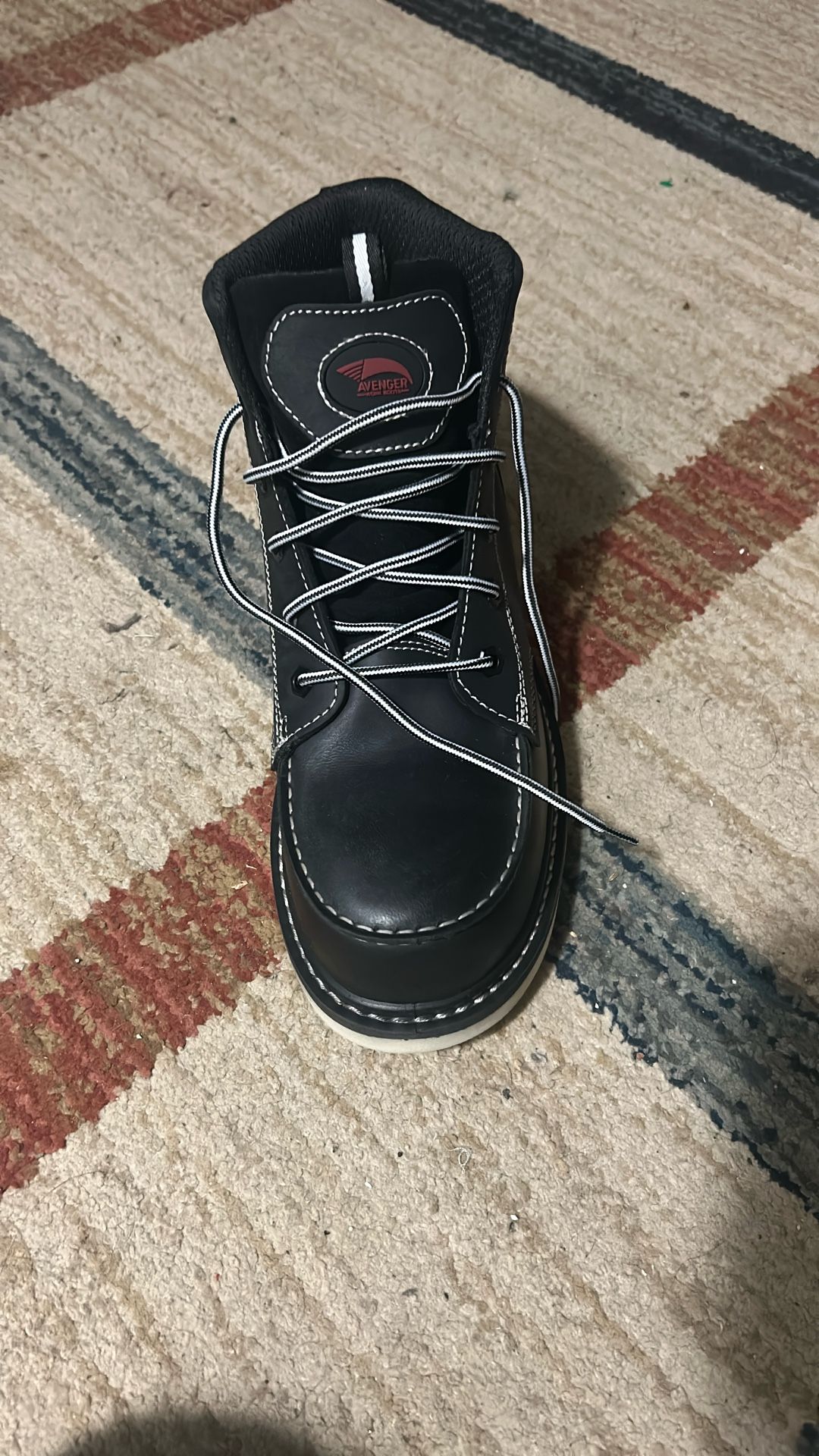 Size 10.5 Men’s Avenger Shoes Work Shoes