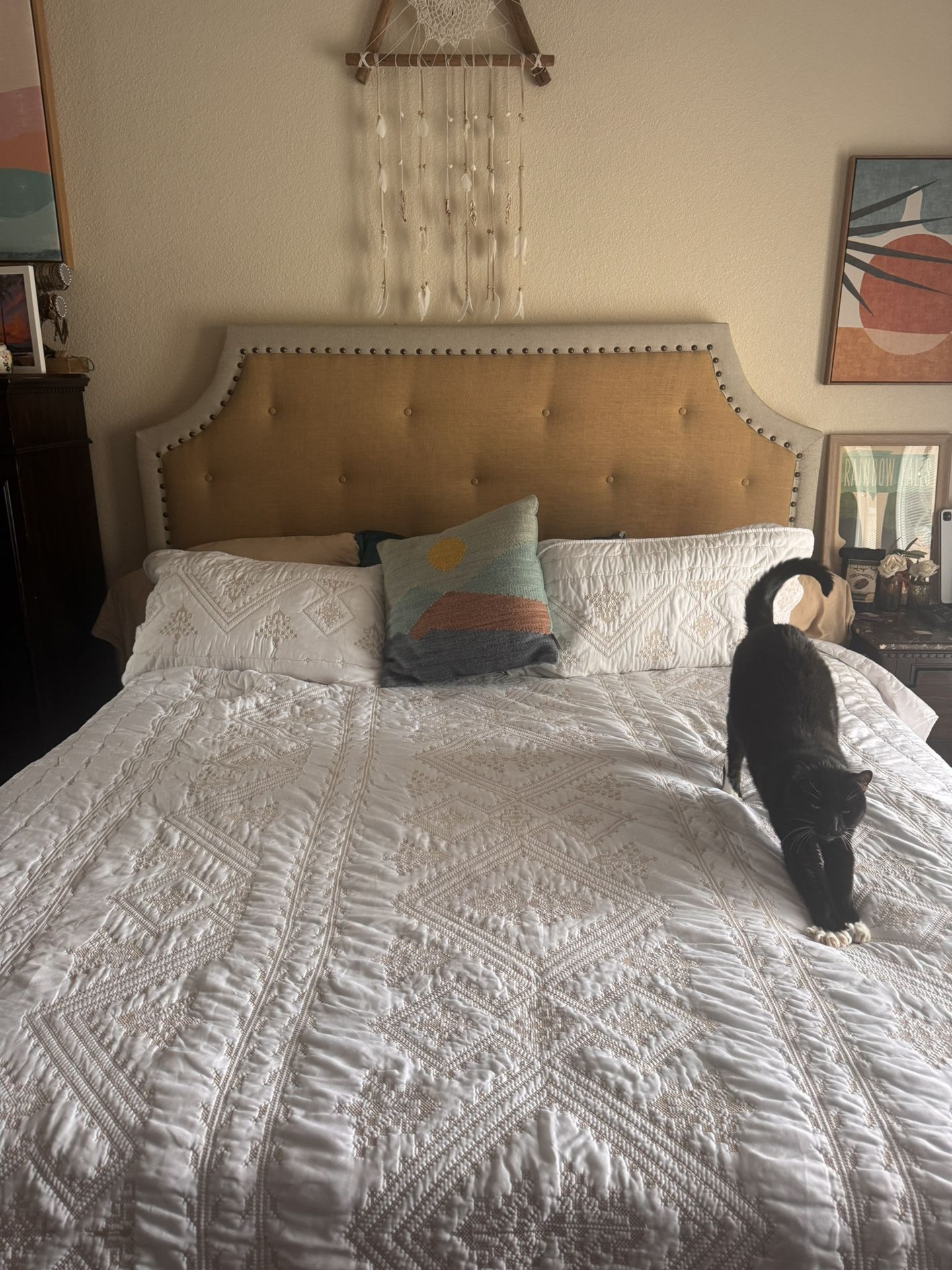 Free King Size Bed Frame & Box Spring