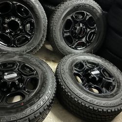 Brand new f250/F350 factory take offs lariat/ tremor/ STX 275/70r18 