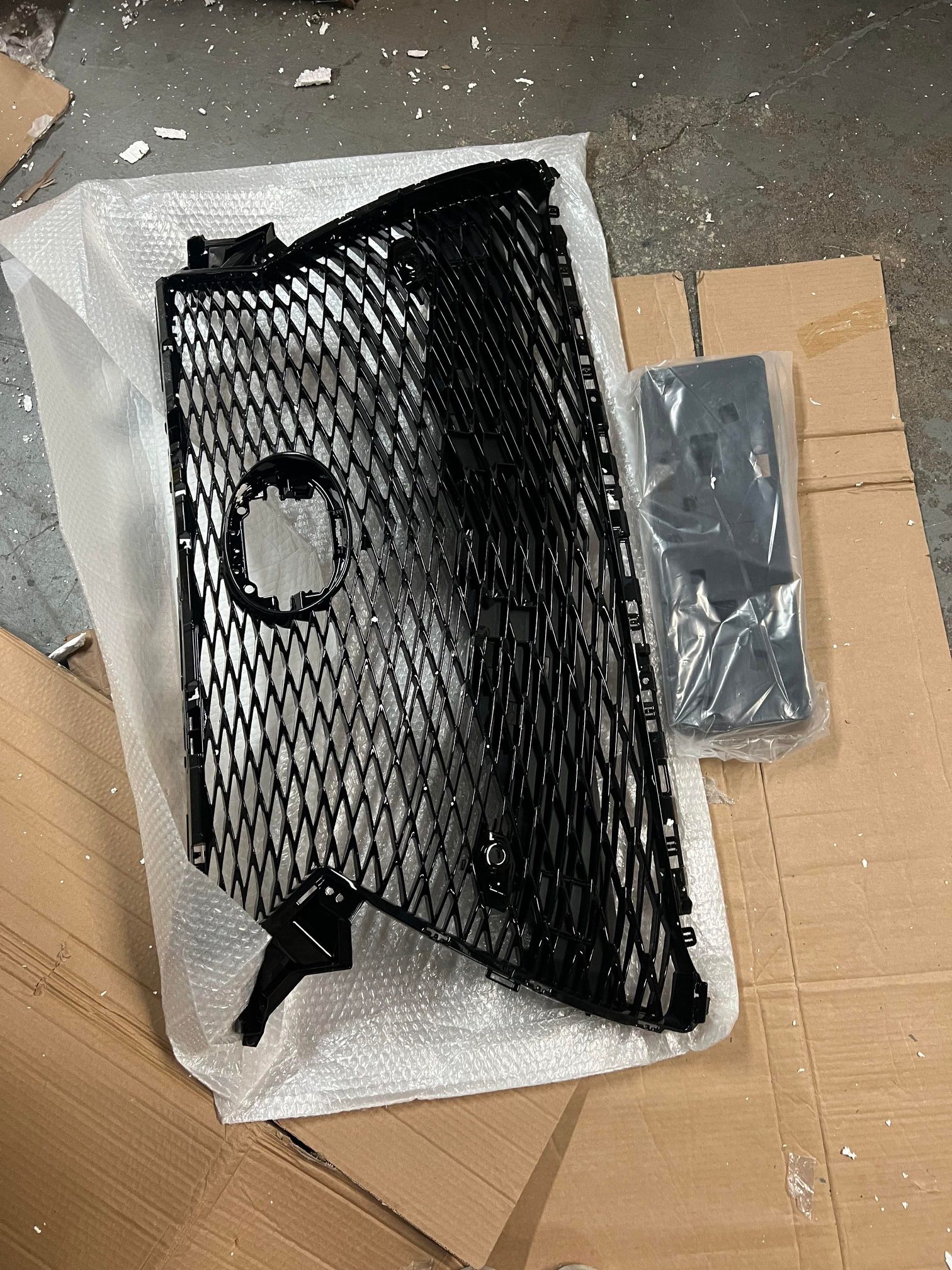 Front Grille Upper Bumper Grill Black For 2016-2019 LEXUS RX350 RX450 Base Sport