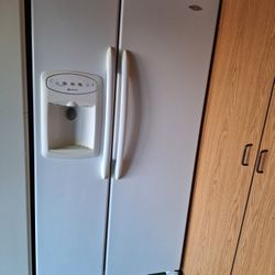 Maytag Refrigerator 