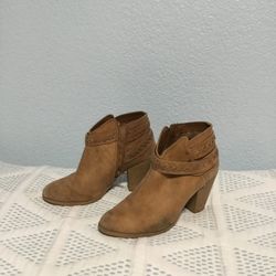 Short Boots 