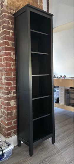 Ilea Hemnes bookshelf dark brown
