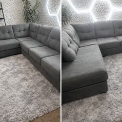 free delivery beautiful grey two-piece Sectional Couch flawless condition