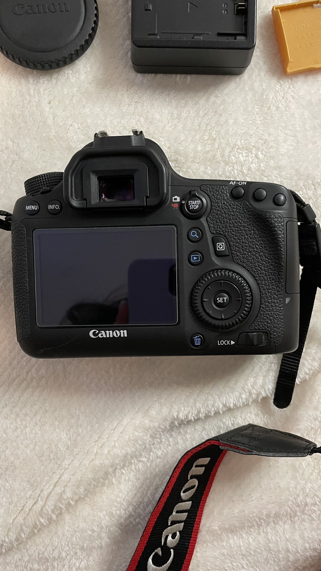 Canon EOS D6 Digital