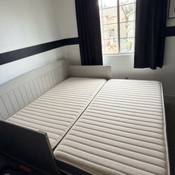 Twin Trundle Bed