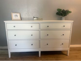 Dresser 6 drawers