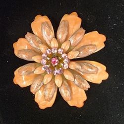 1970s Vintage Pink Brooch