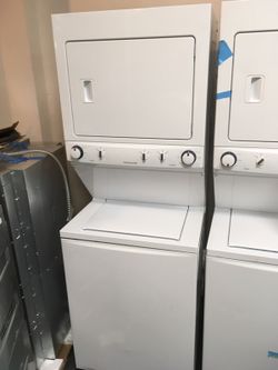 LAUNDRY WASHER/DRYER COMBO UNIT NEW