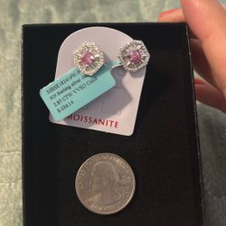 Gorgeous Moissanite Studs 925