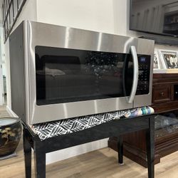 Samsung microwave almost new