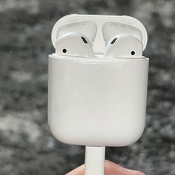 1st Gen AirPods 