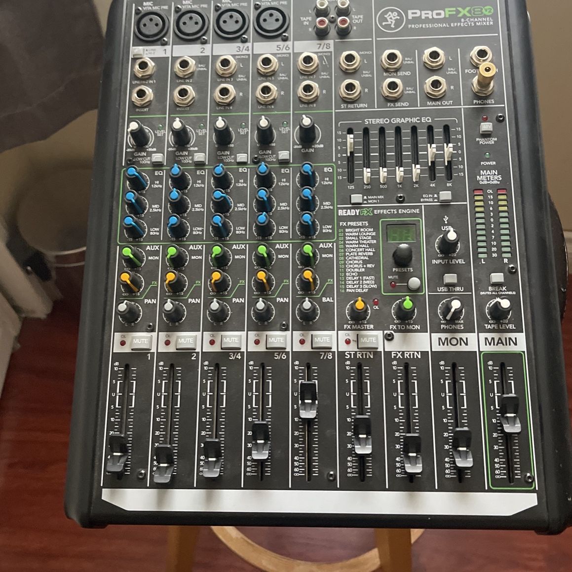 MACKIE Pro FX8 V2 Eight Channel Professional Effects Mixer