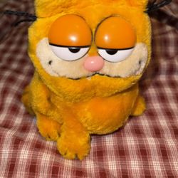 Vintage Garfield Plush 🧡