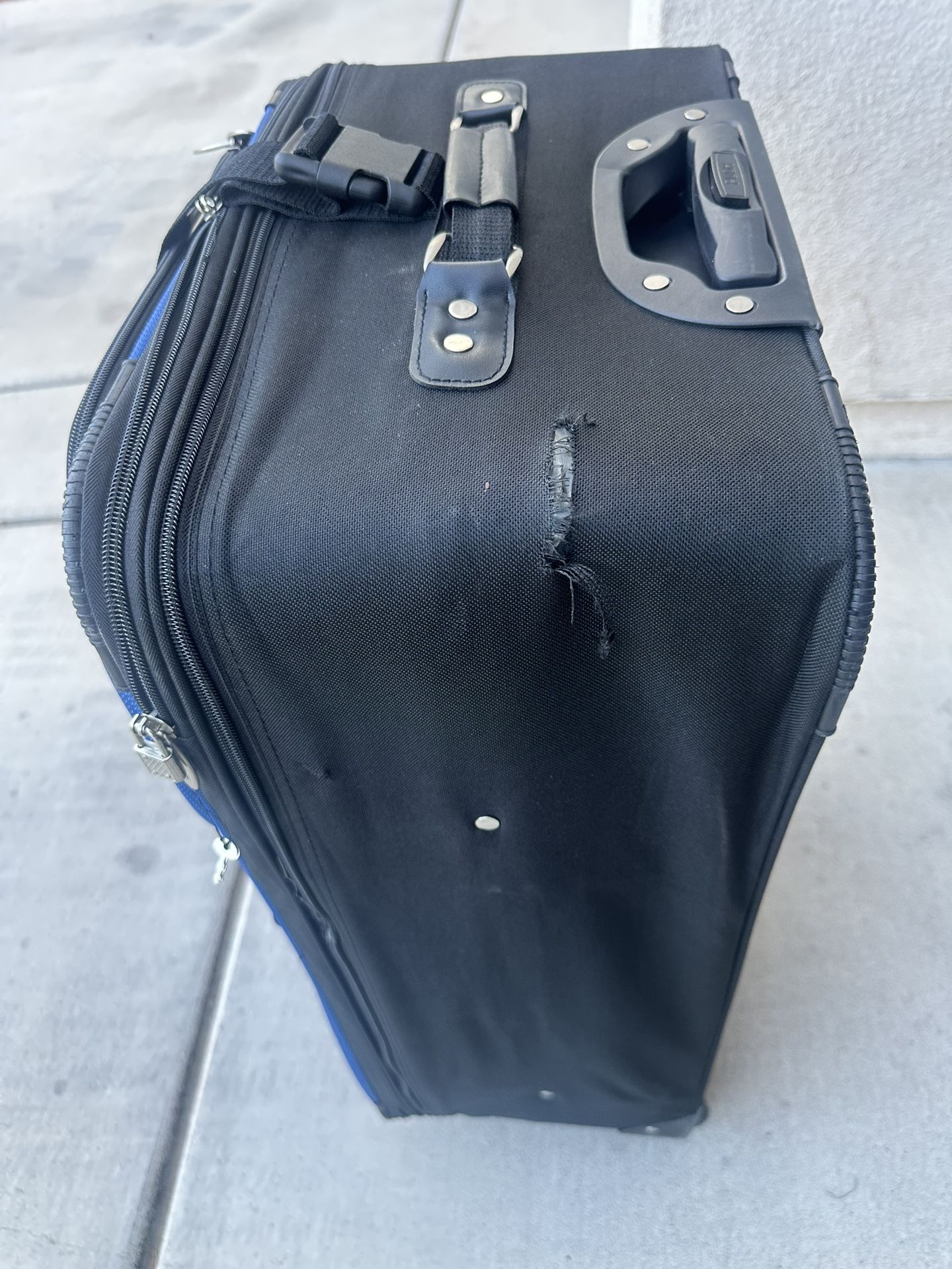 U.S. Traveler New Yorker Lightweight Expandable Rolling Luggage Blue 4 Piece Set