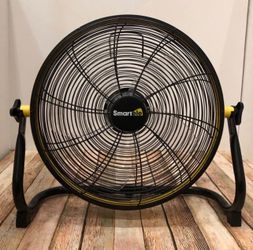 Smartele 16” Rechargeable High Velocity Floor Fan with USB Output