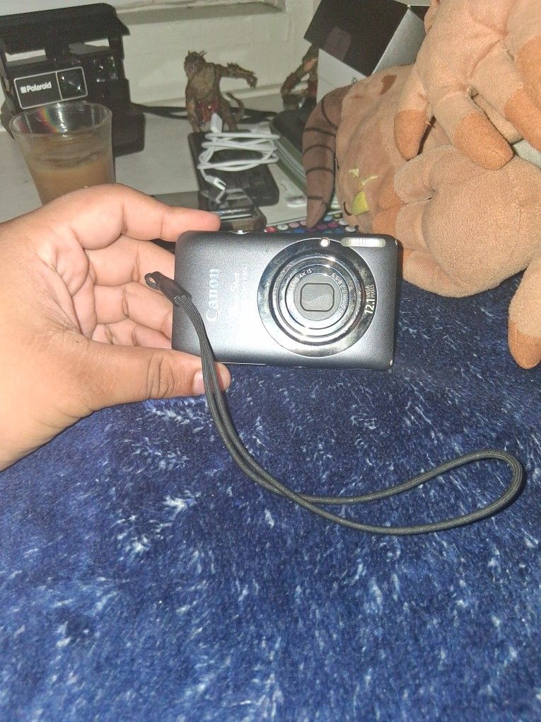 Canon Powershot Elph 100hs