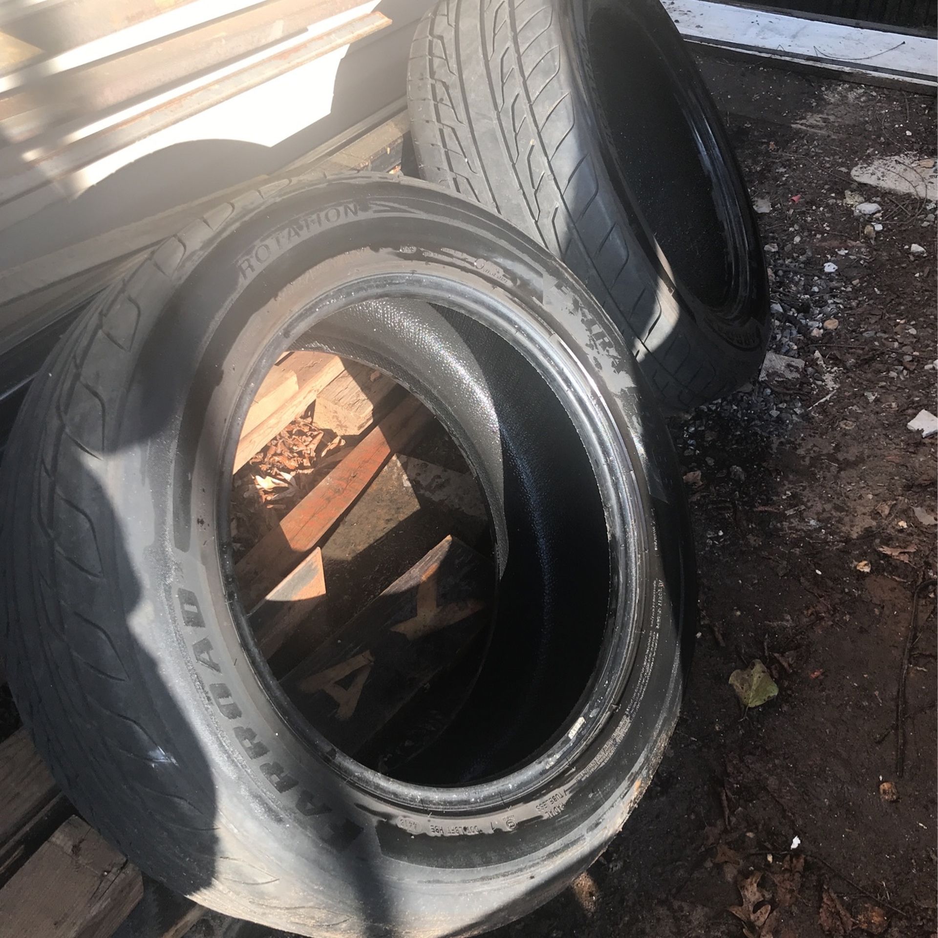 2 Llantas 275/55zR20 $120