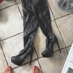 Black Leather Boots