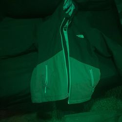 The North Face Windwall For Boys Size Small 7/8