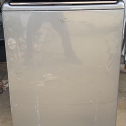 Whirlpool Washing Machine- Works Great- 6 Yrs Old -(60 Day Warranty)