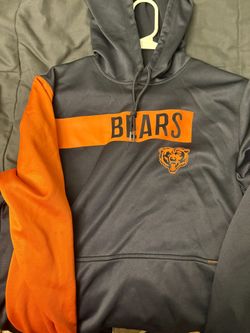 Men’s Small Sweatshirts/Hoodies Lot of 4, 2 NEW, 2 Excellent Condition