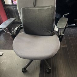 Large Capacity Office Chair 