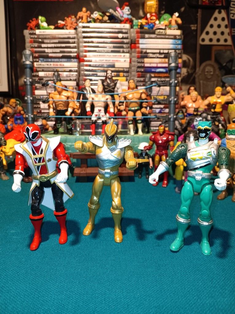 Power Rangers Figures "Red Samurai" "Gold Dino" "