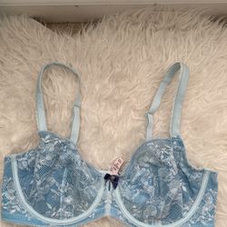 Victoria’s Secret Size 38 D Bra 