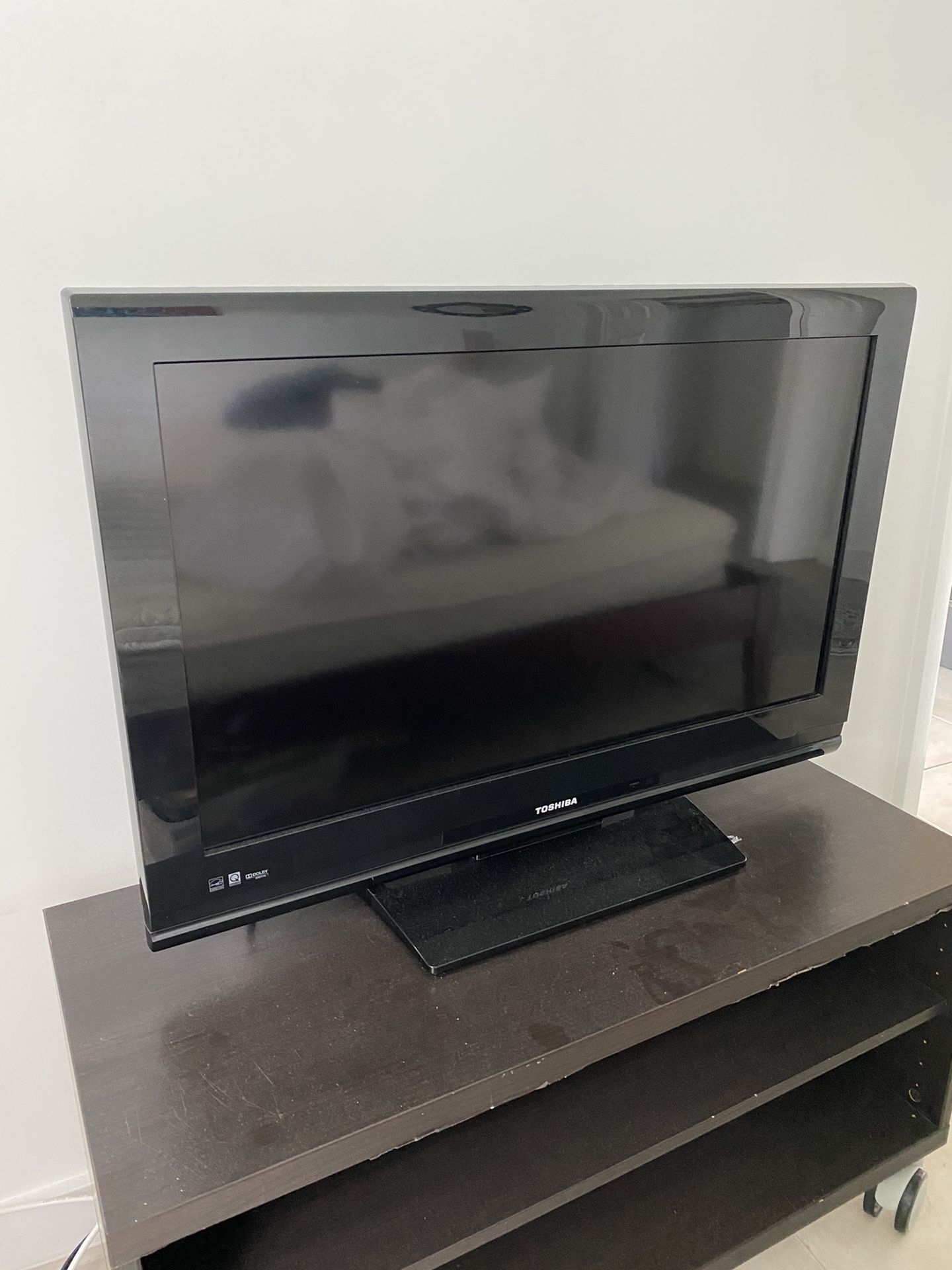 32 inch tv Toshiba