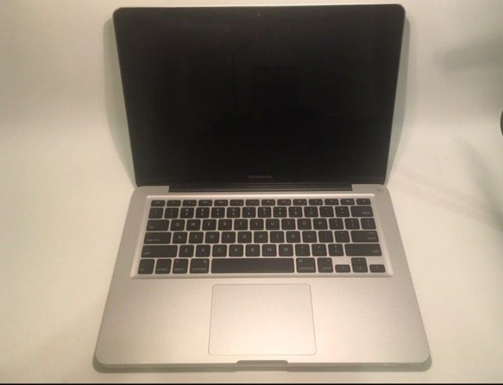 CUSTOM-13" MacBook Pro 2015- 2.5 GHz- Core i5- 16 GB RAM- 1TB Samsung EVO SSD