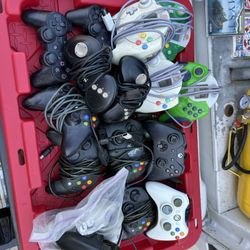 Xbox Dreamcast 3do VGA And PS3 Controllers 