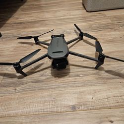 DJI Mavic 3 Classic Drone with RC Remote Controller With Screen. NO SD/Batteries