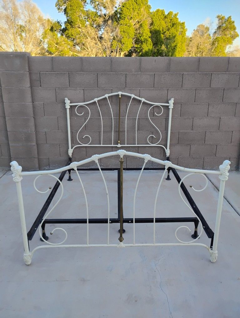 Antique Victorian Ornate Cast Iron Queen Size Bed Frame