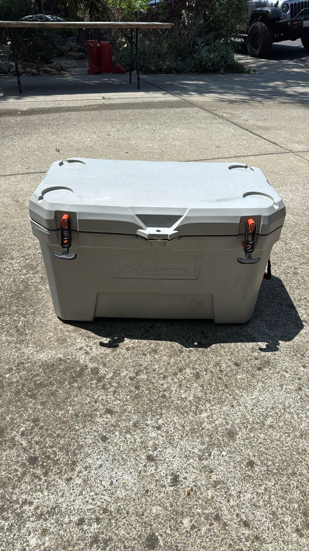 Ozark Trail 30 Quarts Cooler