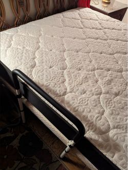 Queen Craftmatic Adjustable Bed, Mattress & Box Spring