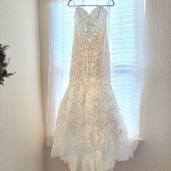 Lace Mermaid Wedding Dress Thumbnail