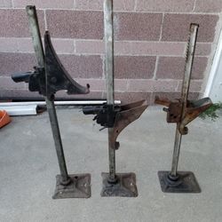 Bumper jacks