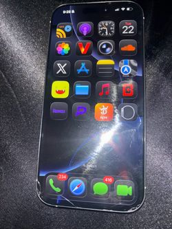 iPhone 16 pro unlocked white