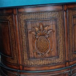 Home Bar Counter Black Marble Top Storage Shelves Half Moon Shapes 25' Moon 35' Tall