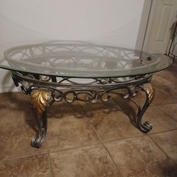 Coffee Table  De Herreria Forjada Con Vidreo Good Condition 
