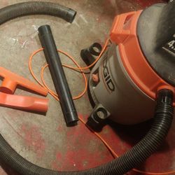 Ridgid 4¼hp 12gal wet/dry shop vac 
