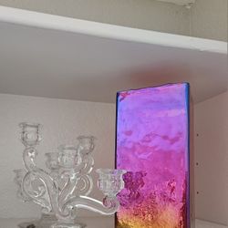 Big Valentine's Day Iridescent Pink Glass Flower Vase
