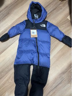 💙❄️ BRAND NEW THE NORTH FACE JUMPSUIT 🌧️💙
