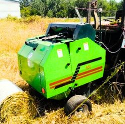 High-Efficiency Round Baler for Exceptional Bale Density