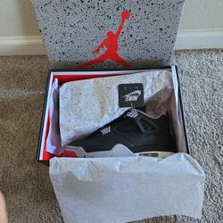 Jordan 4s  Breed Size 10 